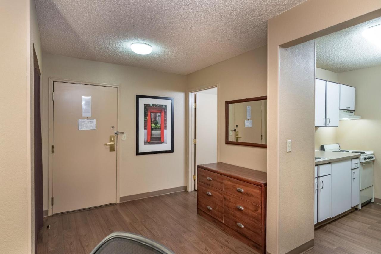 Extended Stay America Suites - Arlington - Six Flags Экстерьер фото