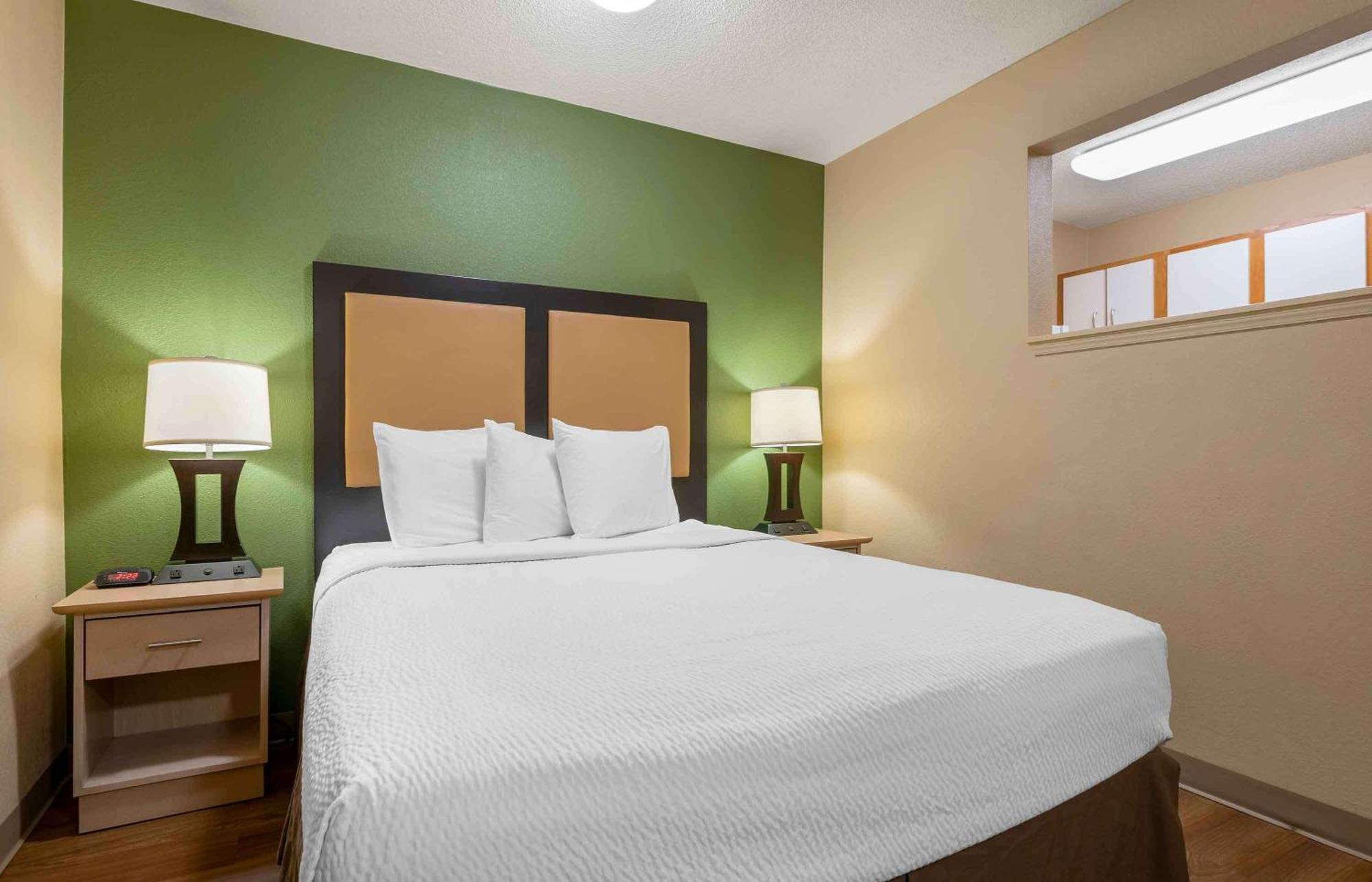 Extended Stay America Suites - Arlington - Six Flags Экстерьер фото