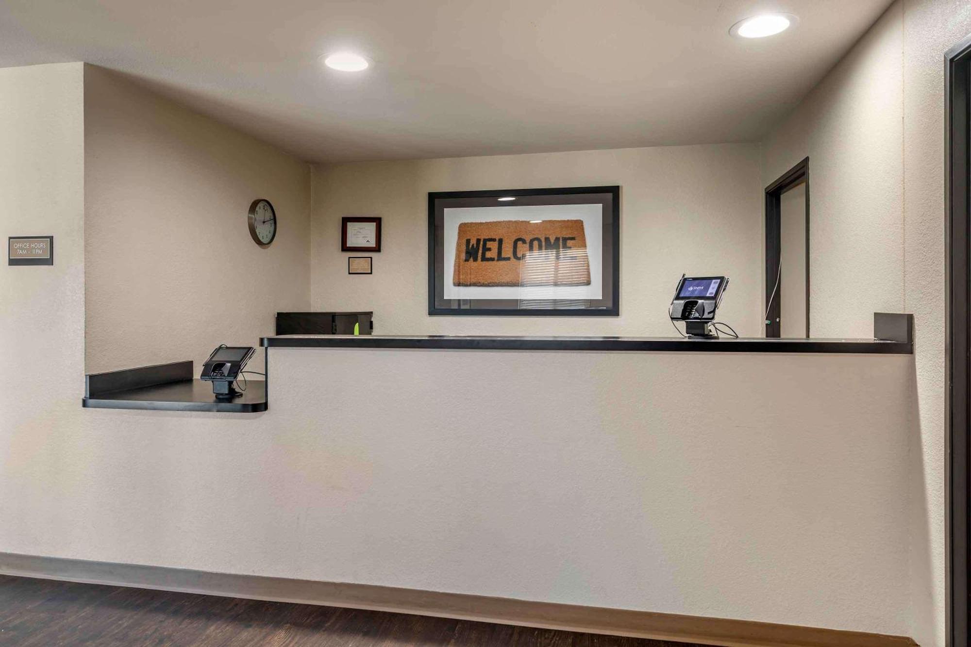 Extended Stay America Suites - Arlington - Six Flags Экстерьер фото